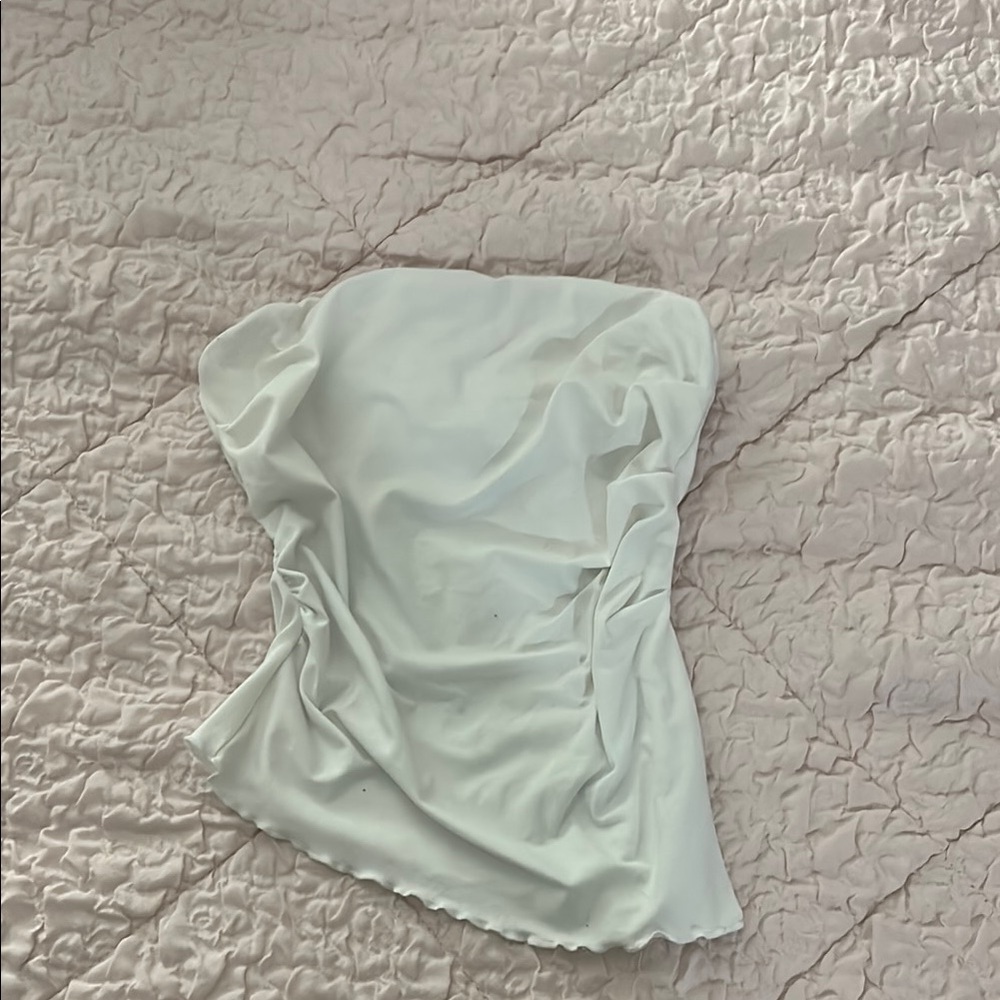 Elegant White Strapless Top